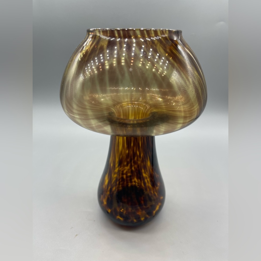 Elegant Brown Tortie Design Glass Mushroom Vase, NWOT - Picture 7 of 7